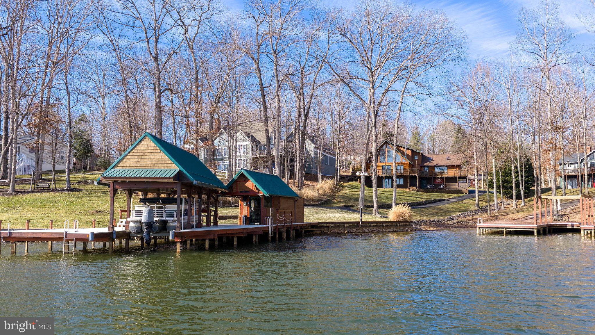 WYNDEMERE - Residential