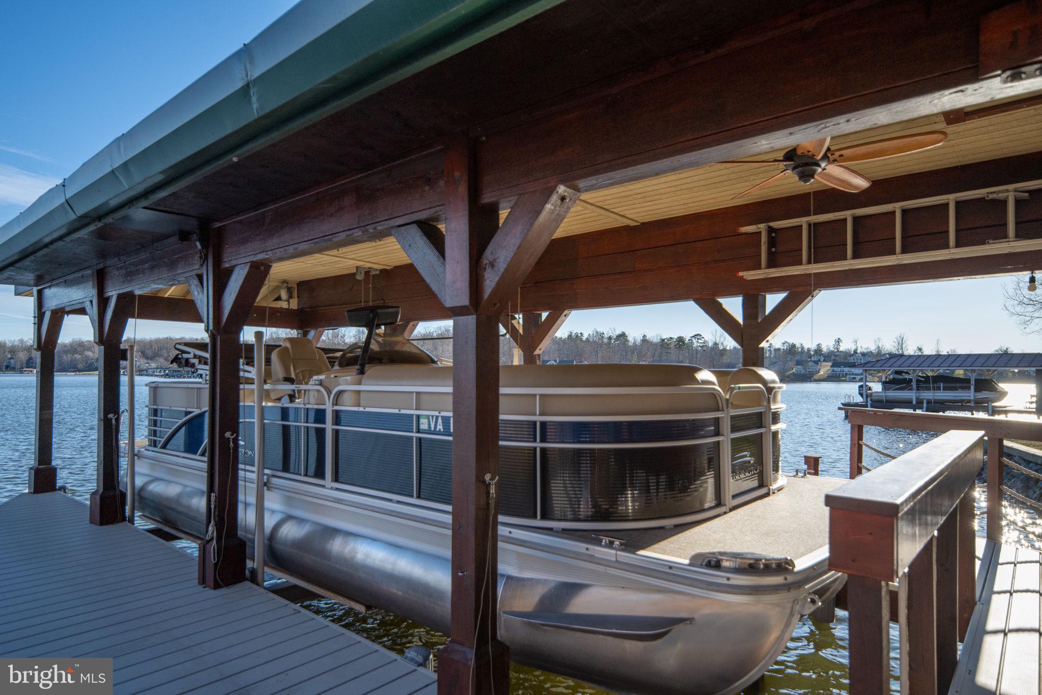 WYNDEMERE - Residential