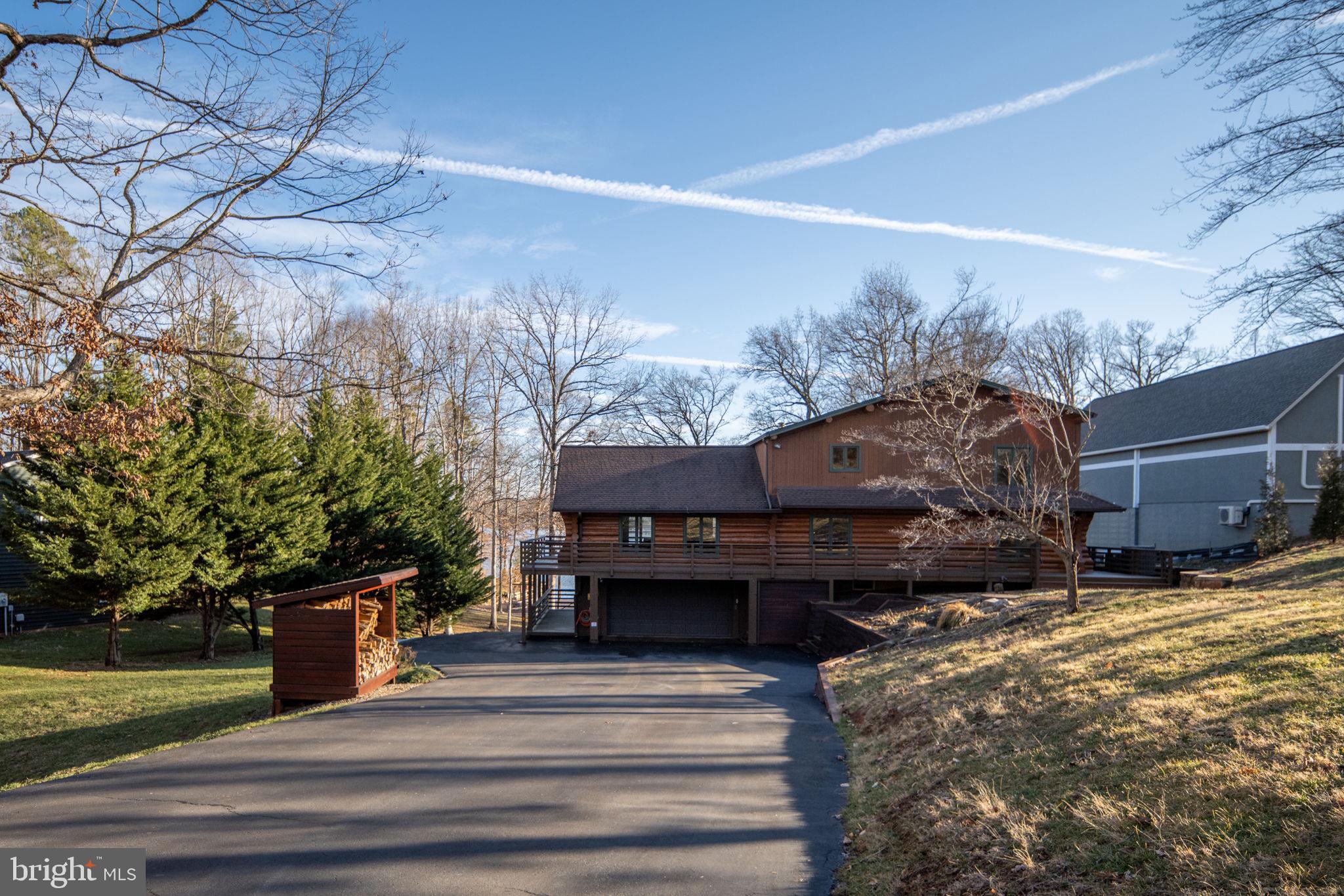 WYNDEMERE - Residential