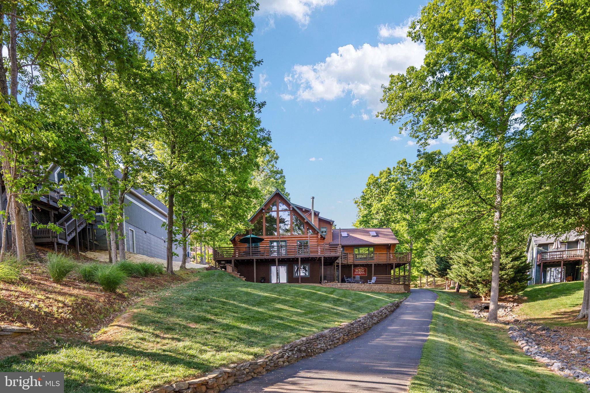 WYNDEMERE - Residential