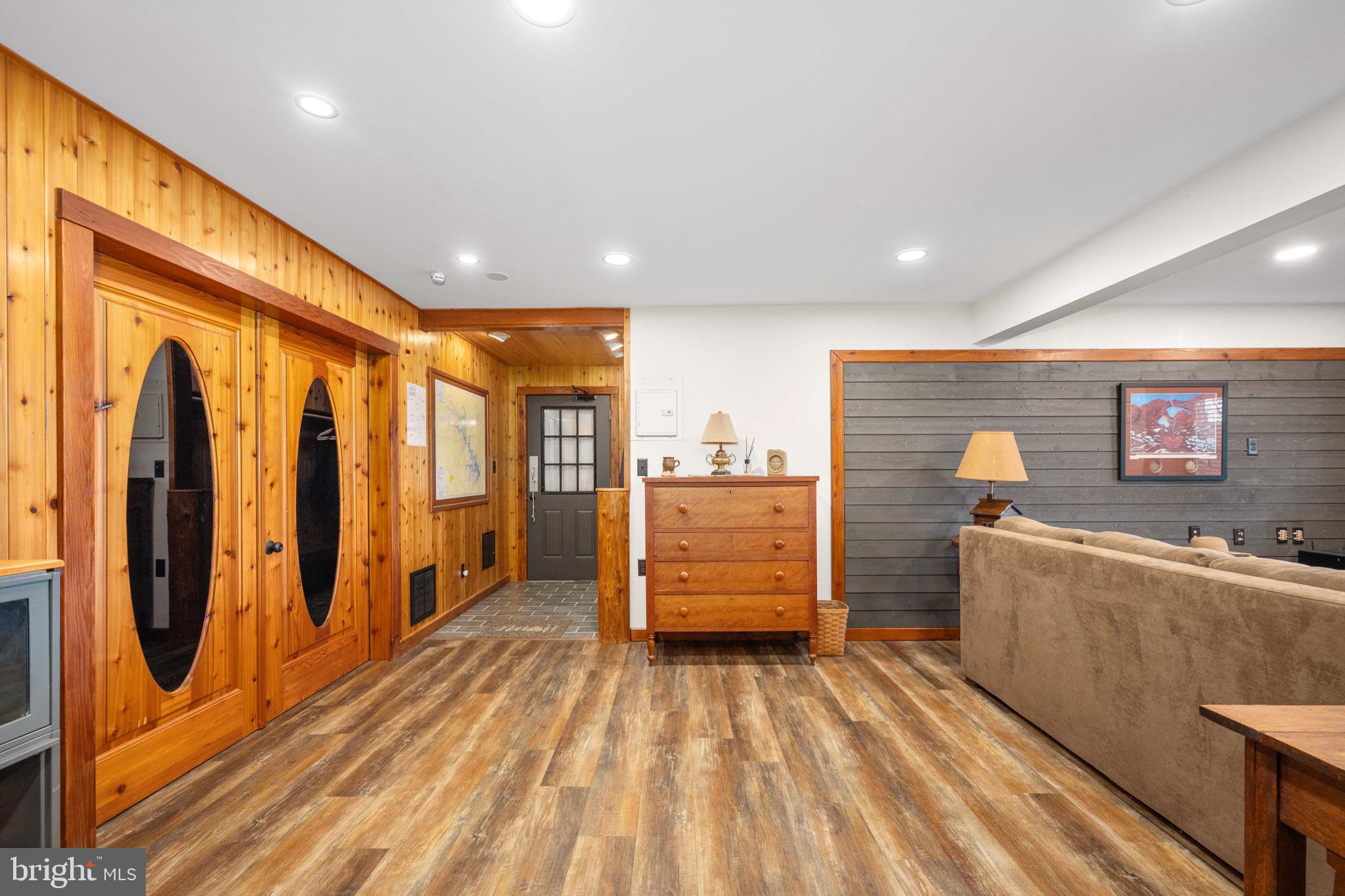 WYNDEMERE - Residential