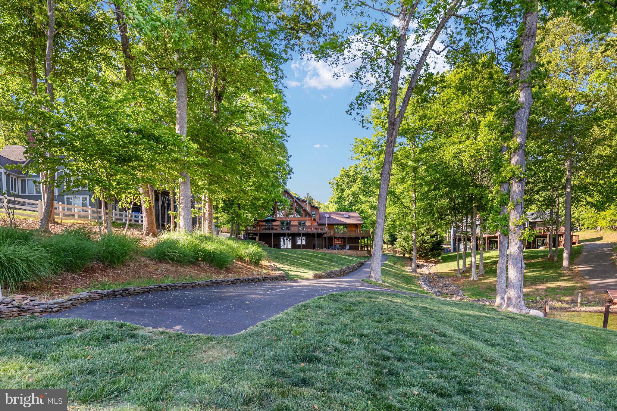 WYNDEMERE - Residential
