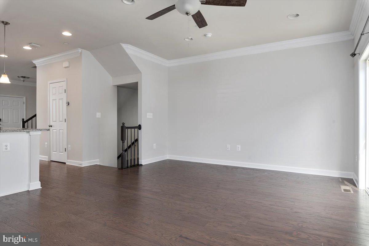 GLENARDEN - Residential Lease