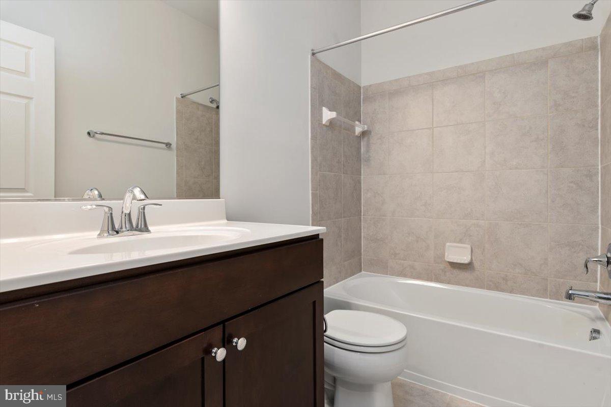 GLENARDEN - Residential Lease