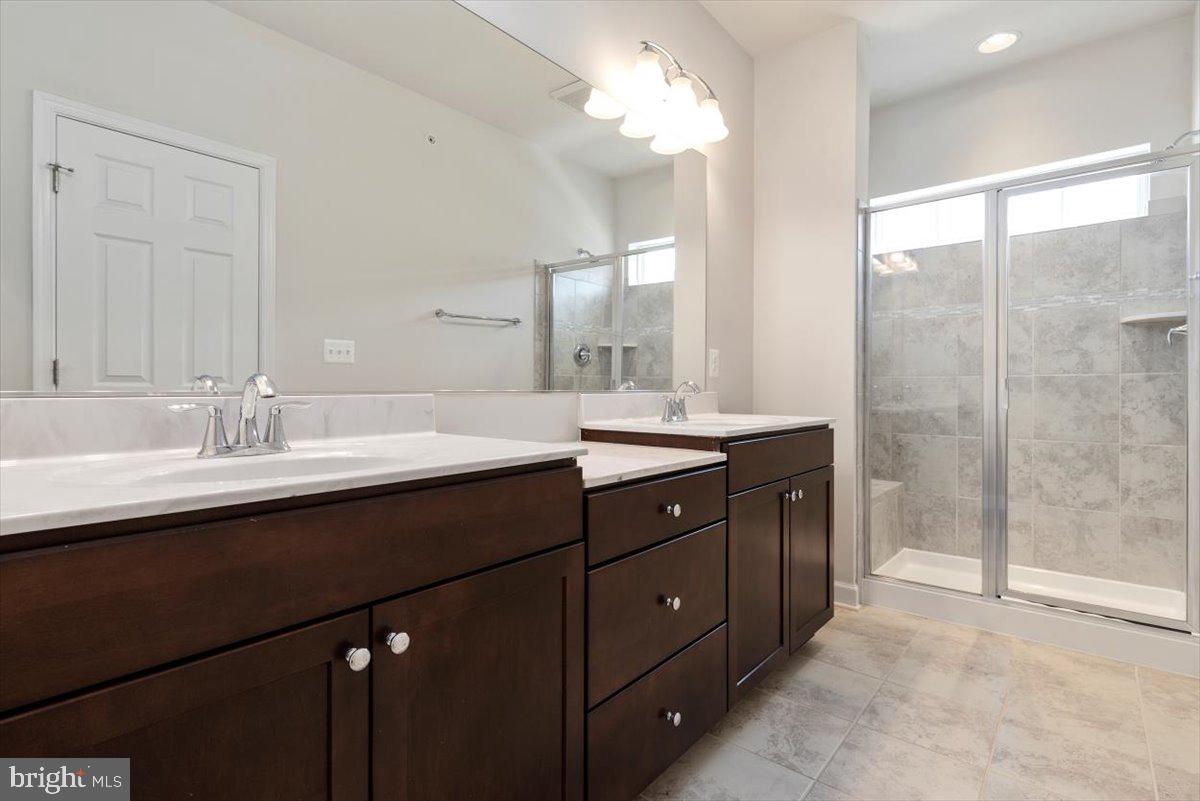 GLENARDEN - Residential Lease