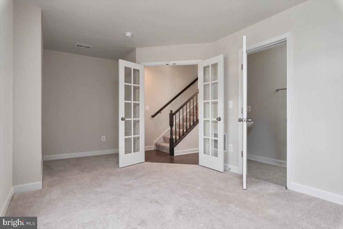 GLENARDEN - Residential Lease