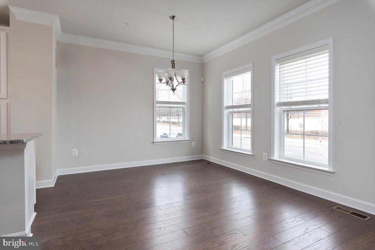 GLENARDEN - Residential Lease