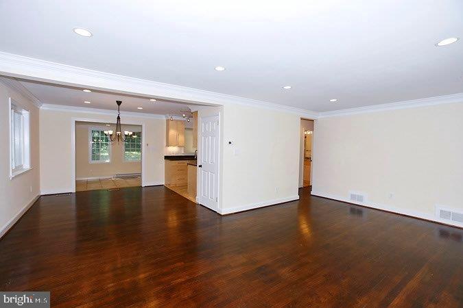 BROYHILL FOREST - Residential Lease