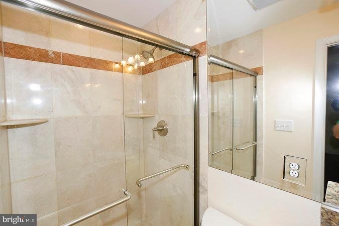 BROYHILL FOREST - Residential Lease