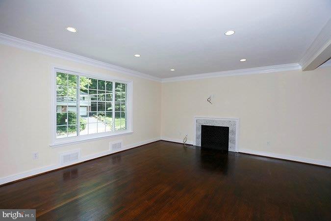 BROYHILL FOREST - Residential Lease