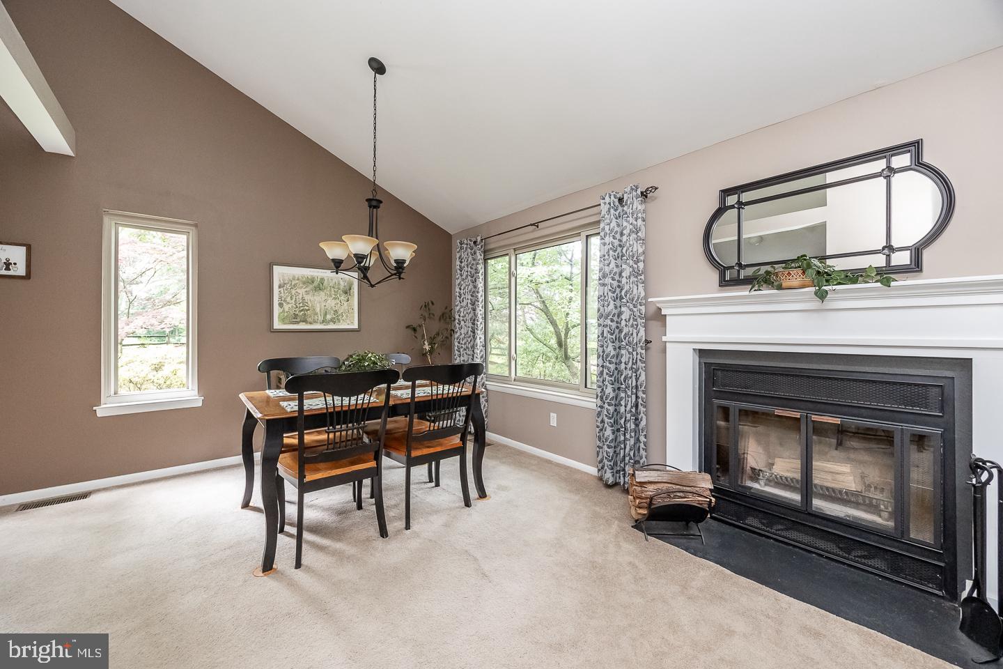 2213 CRANBERRY LANE