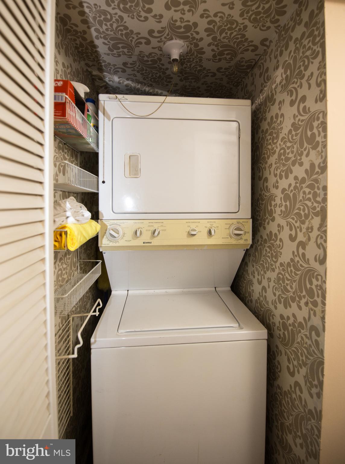 MCLEAN HILLS - Residential Lease