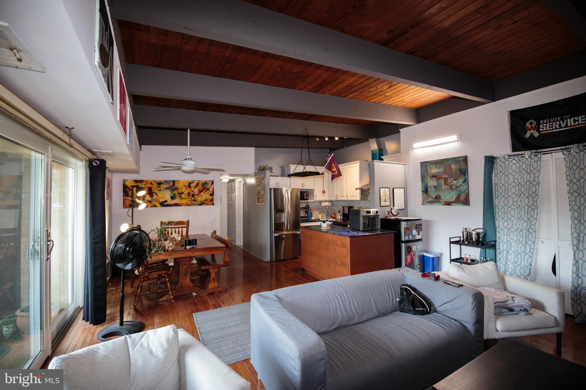 MCLEAN HILLS - Residential Lease