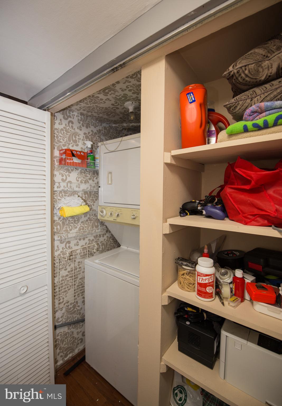 MCLEAN HILLS - Residential Lease