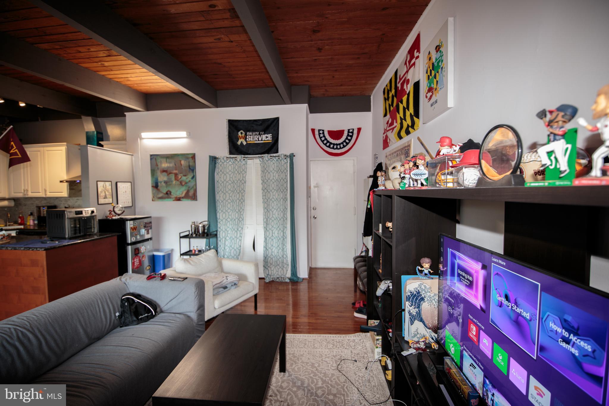 MCLEAN HILLS - Residential Lease