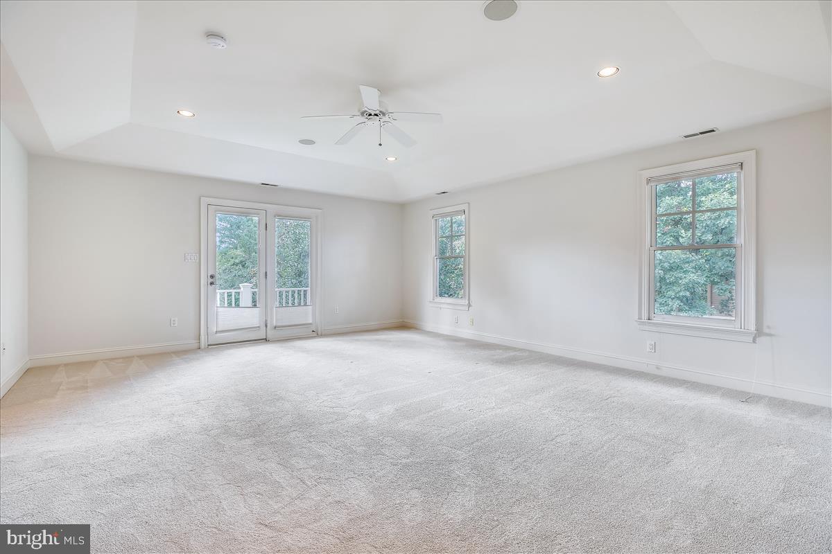 GARRETT PARK - Residential