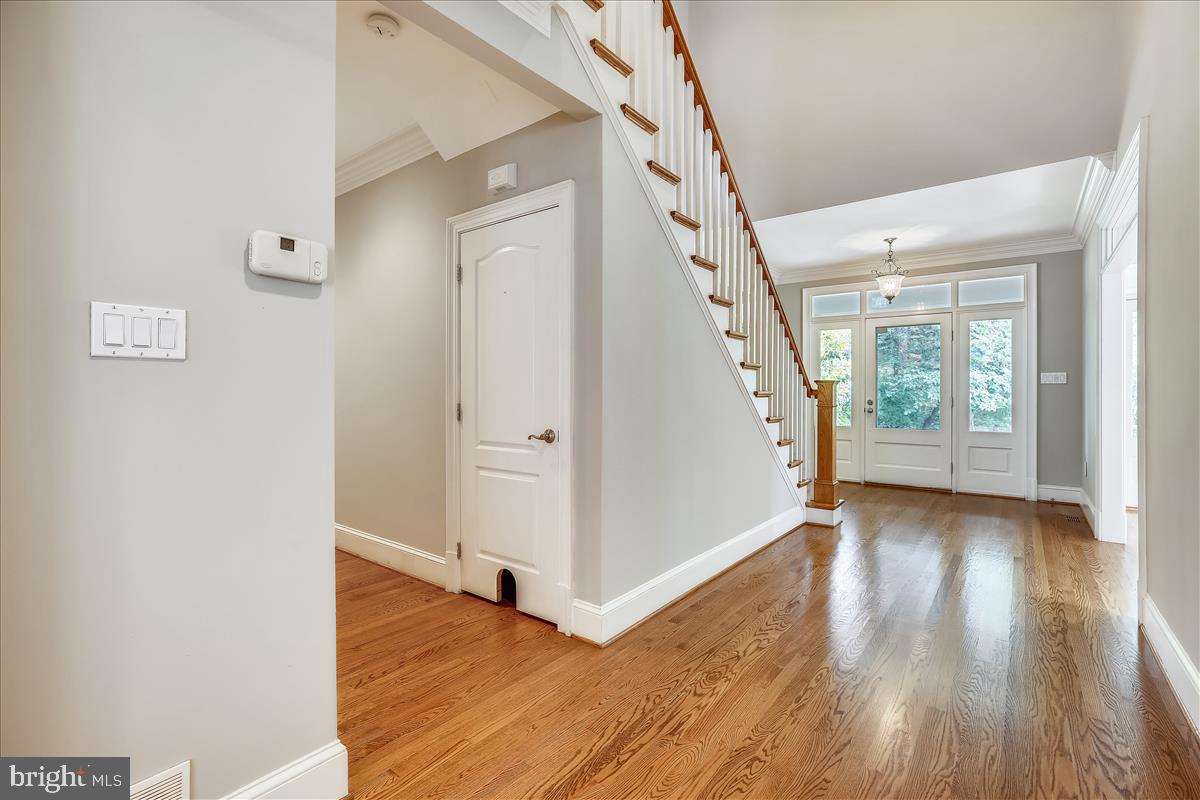 GARRETT PARK - Residential
