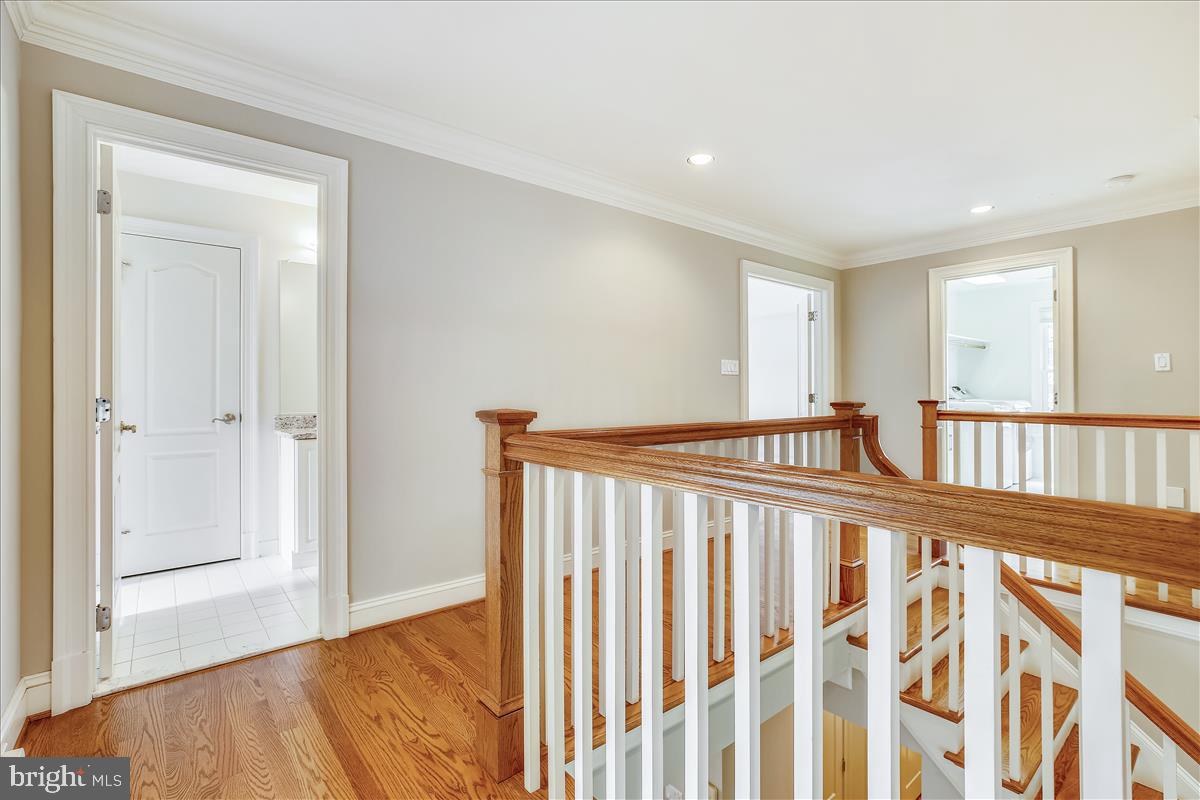 GARRETT PARK - Residential