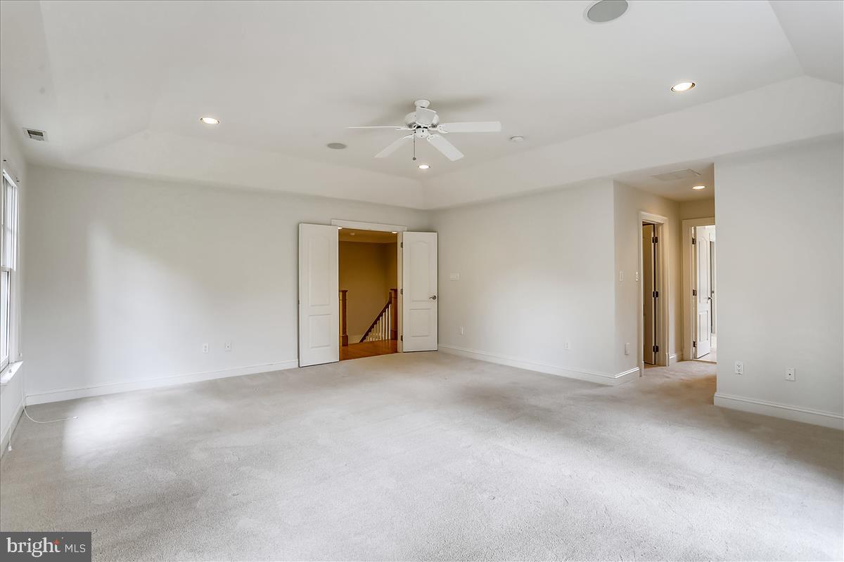 GARRETT PARK - Residential
