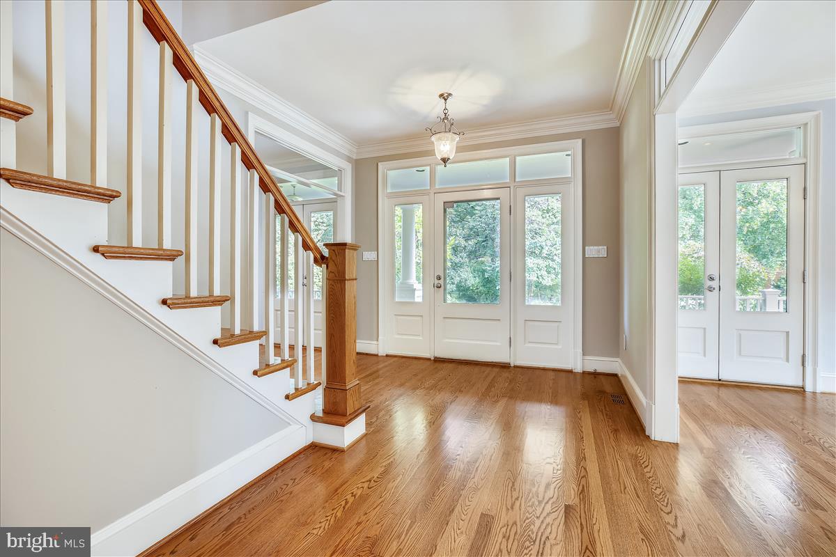 GARRETT PARK - Residential