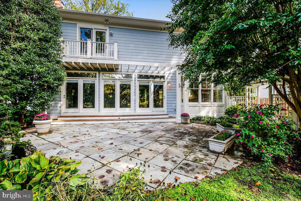 GARRETT PARK - Residential