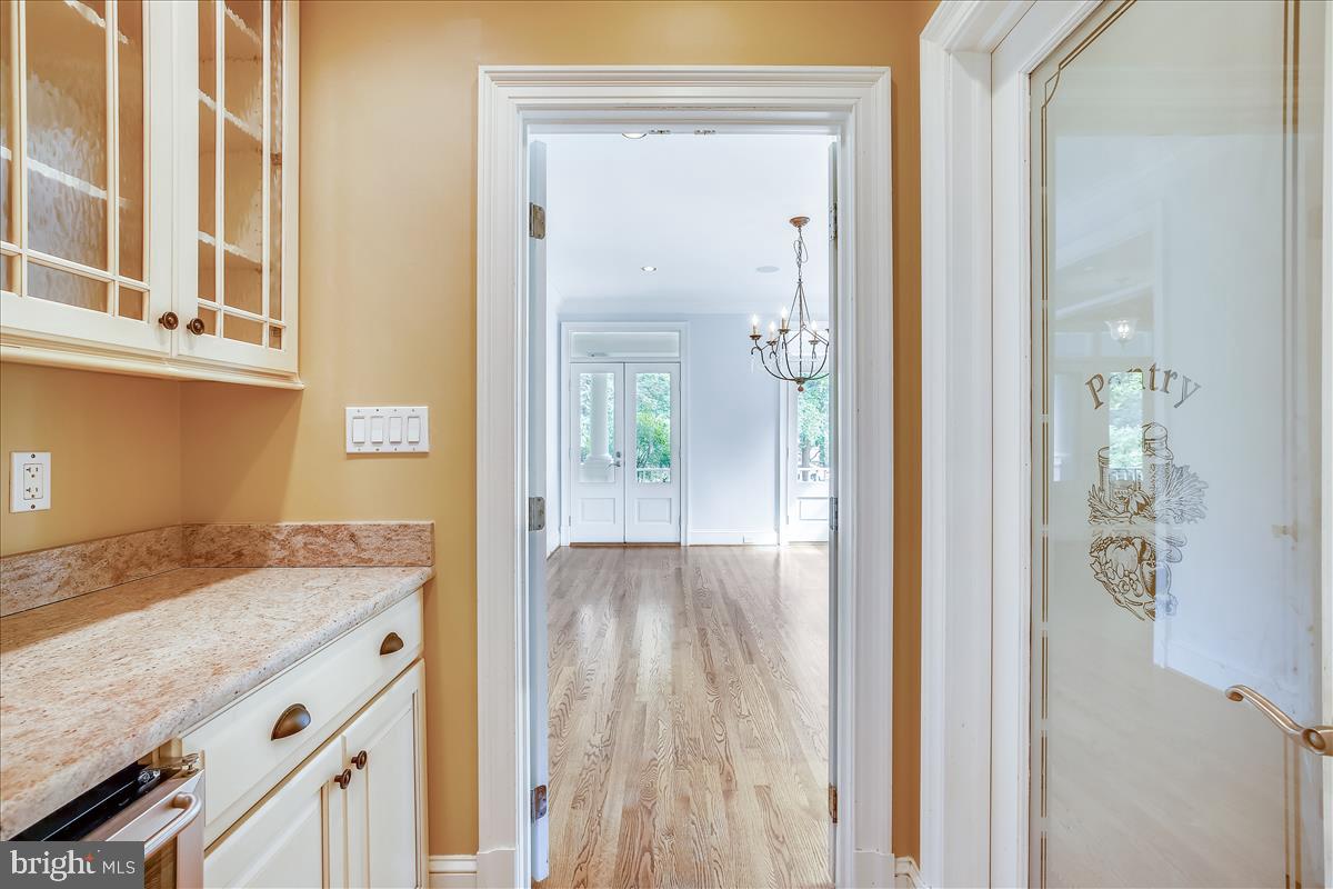 GARRETT PARK - Residential