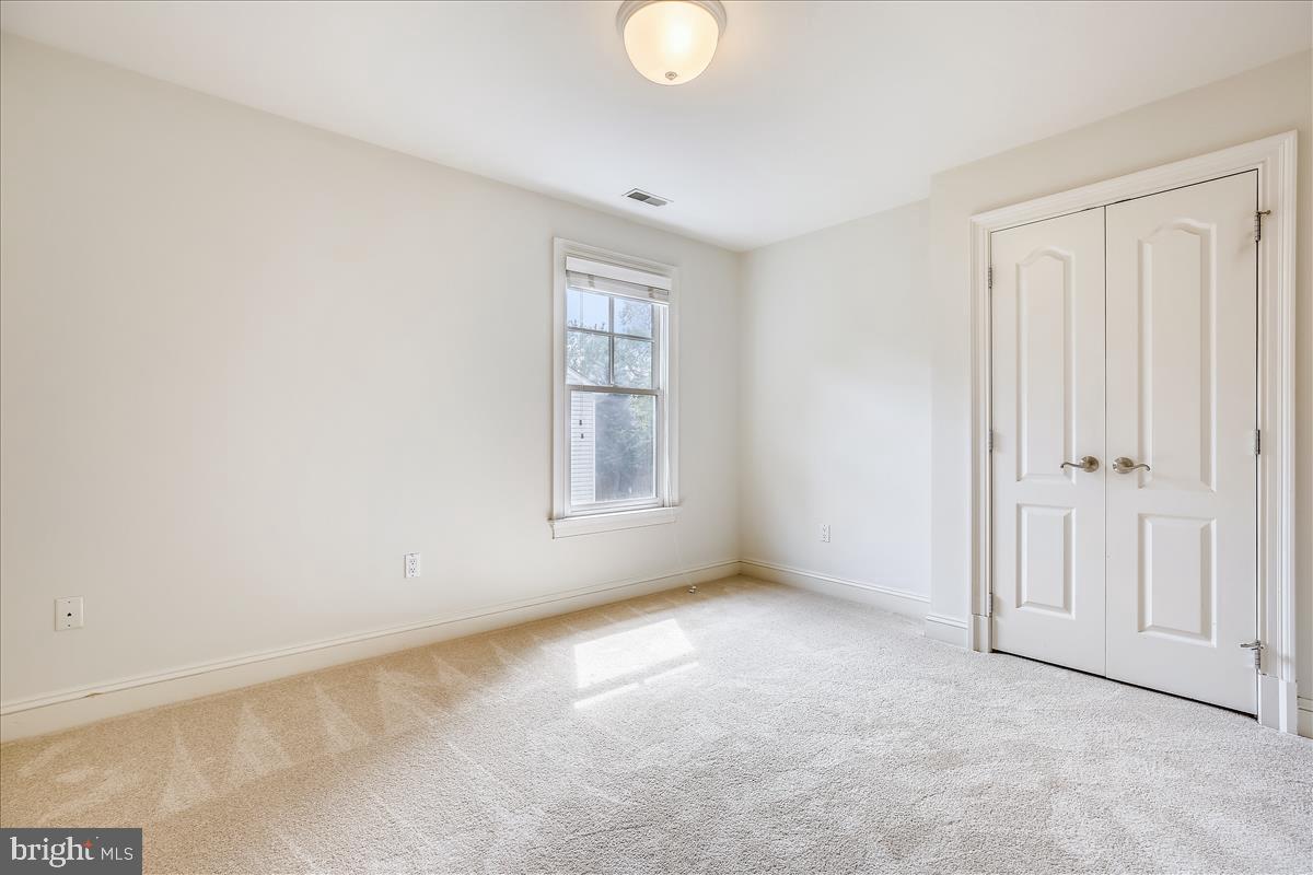 GARRETT PARK - Residential