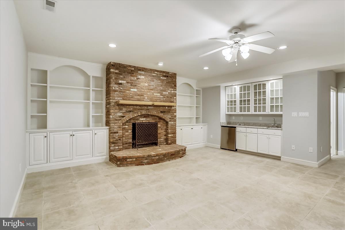 GARRETT PARK - Residential