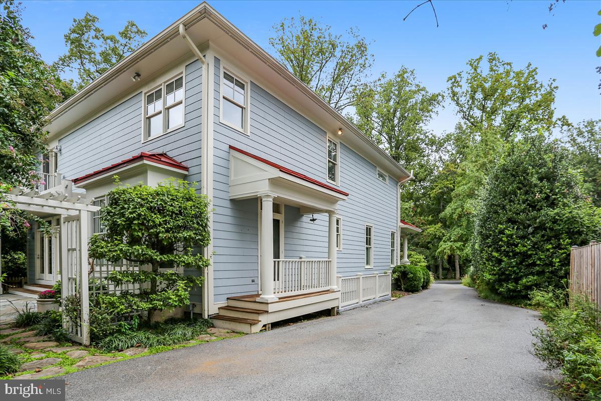 GARRETT PARK - Residential
