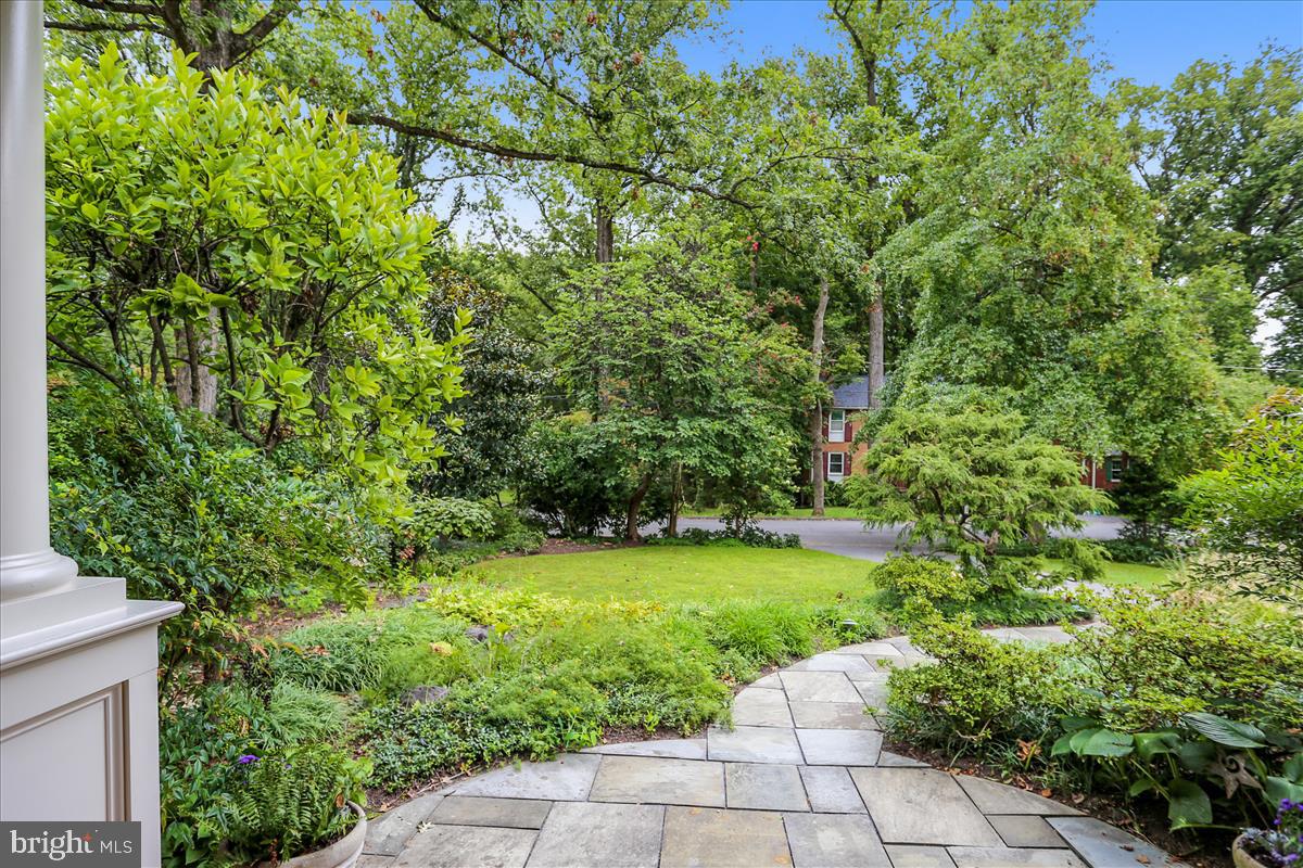 GARRETT PARK - Residential