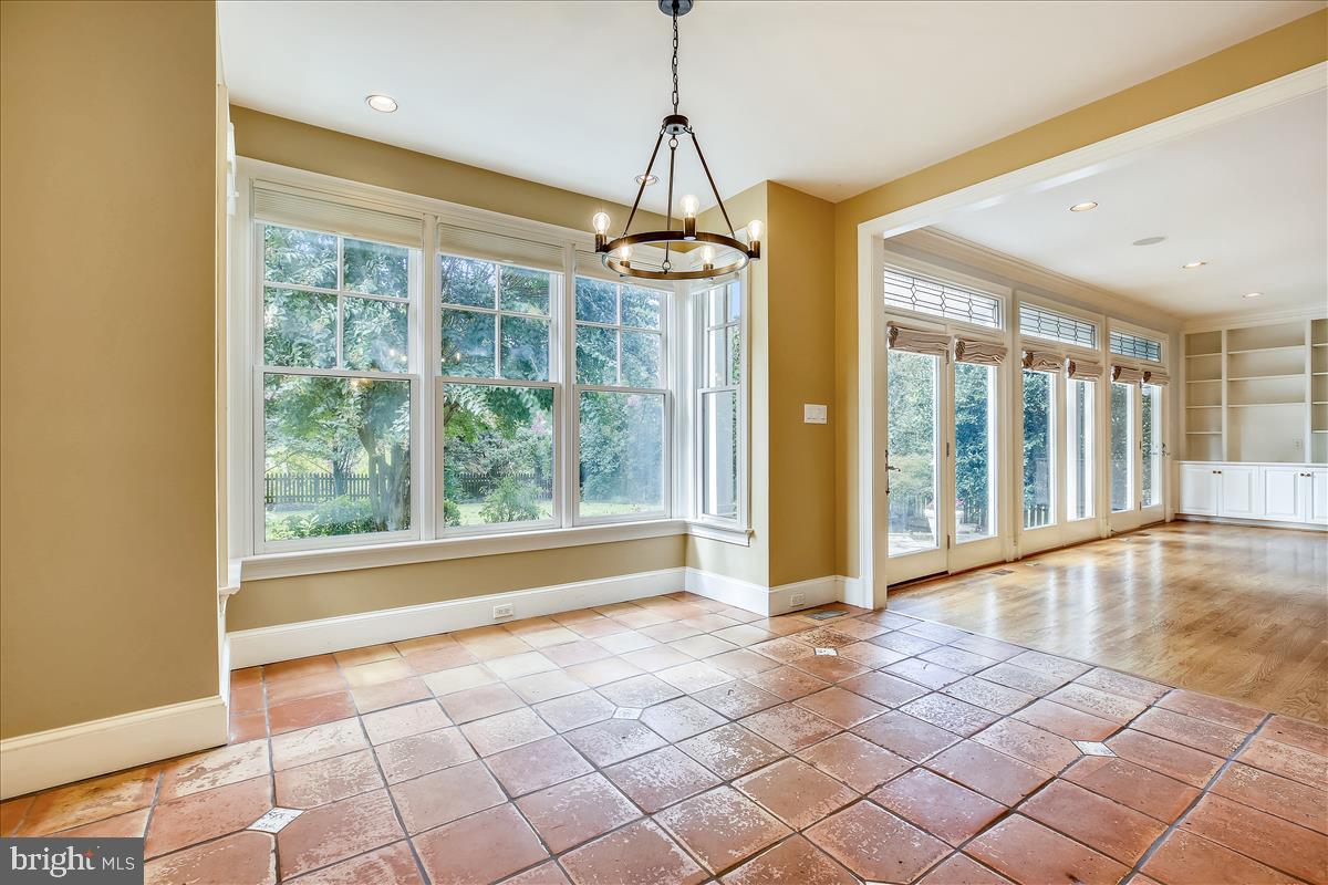 GARRETT PARK - Residential