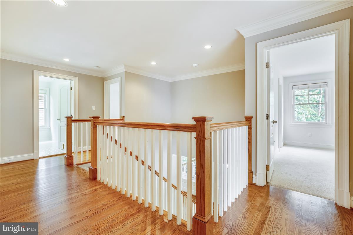 GARRETT PARK - Residential