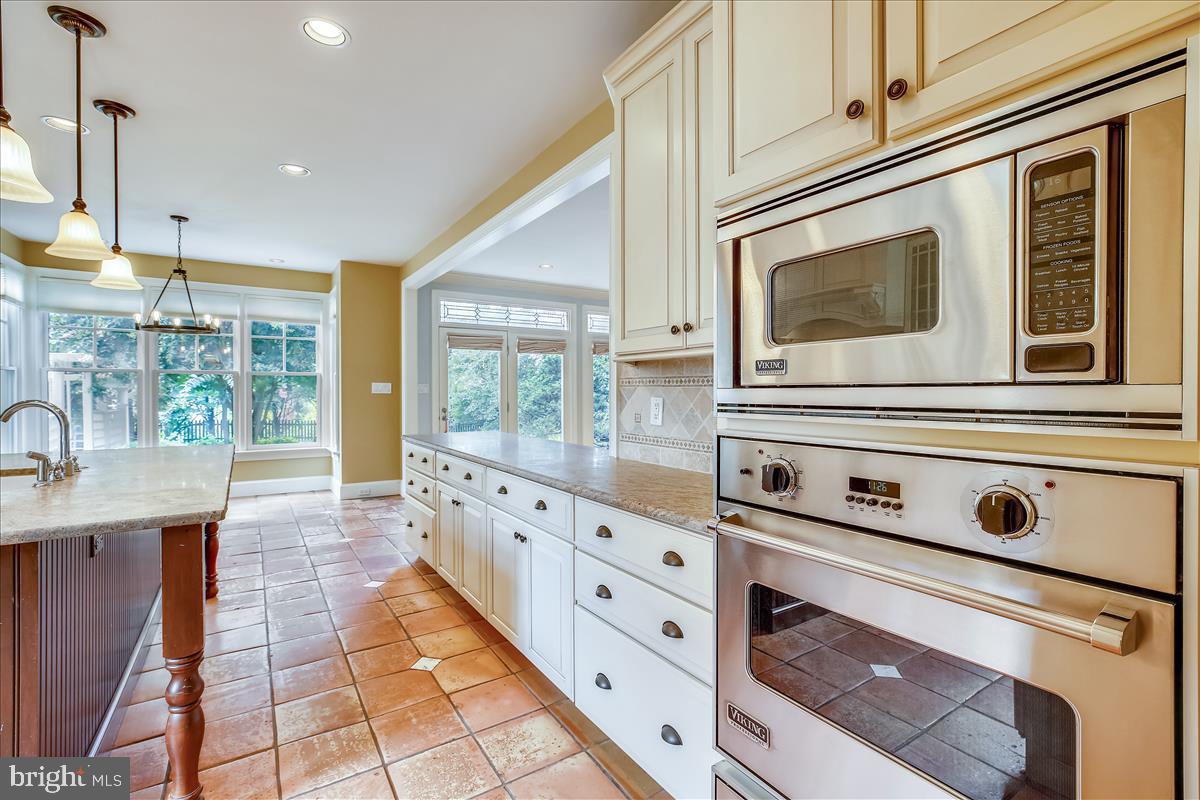 GARRETT PARK - Residential