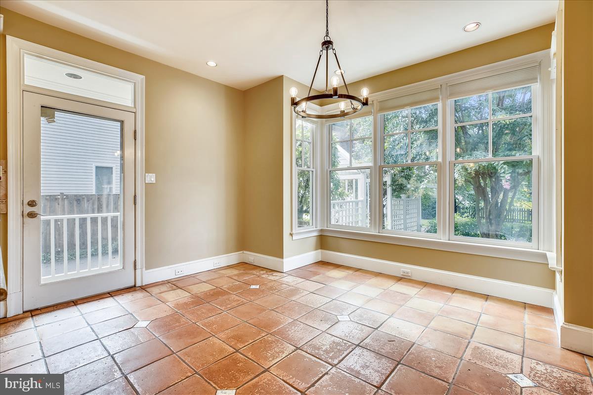 GARRETT PARK - Residential