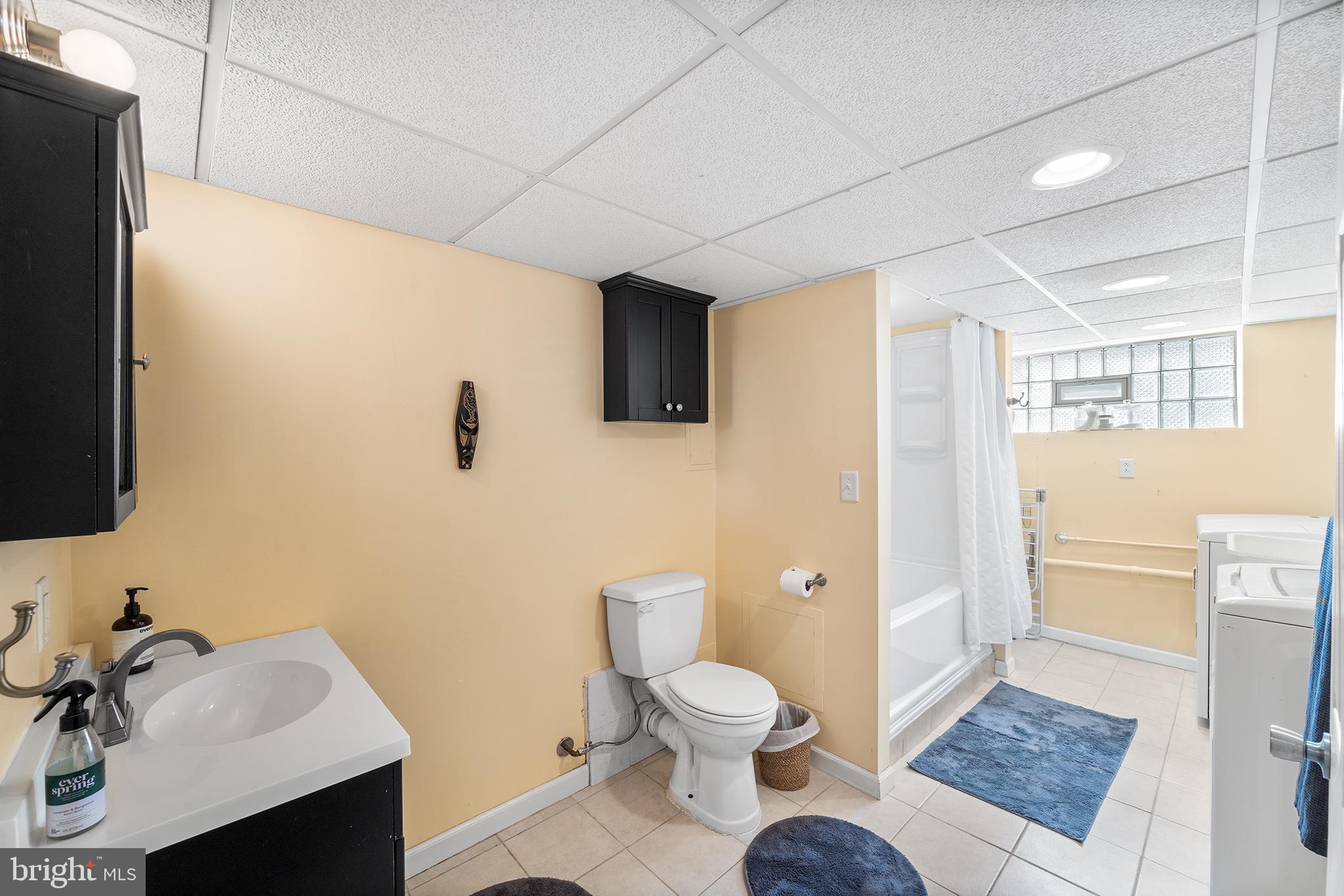 ROXBOROUGH - Residential