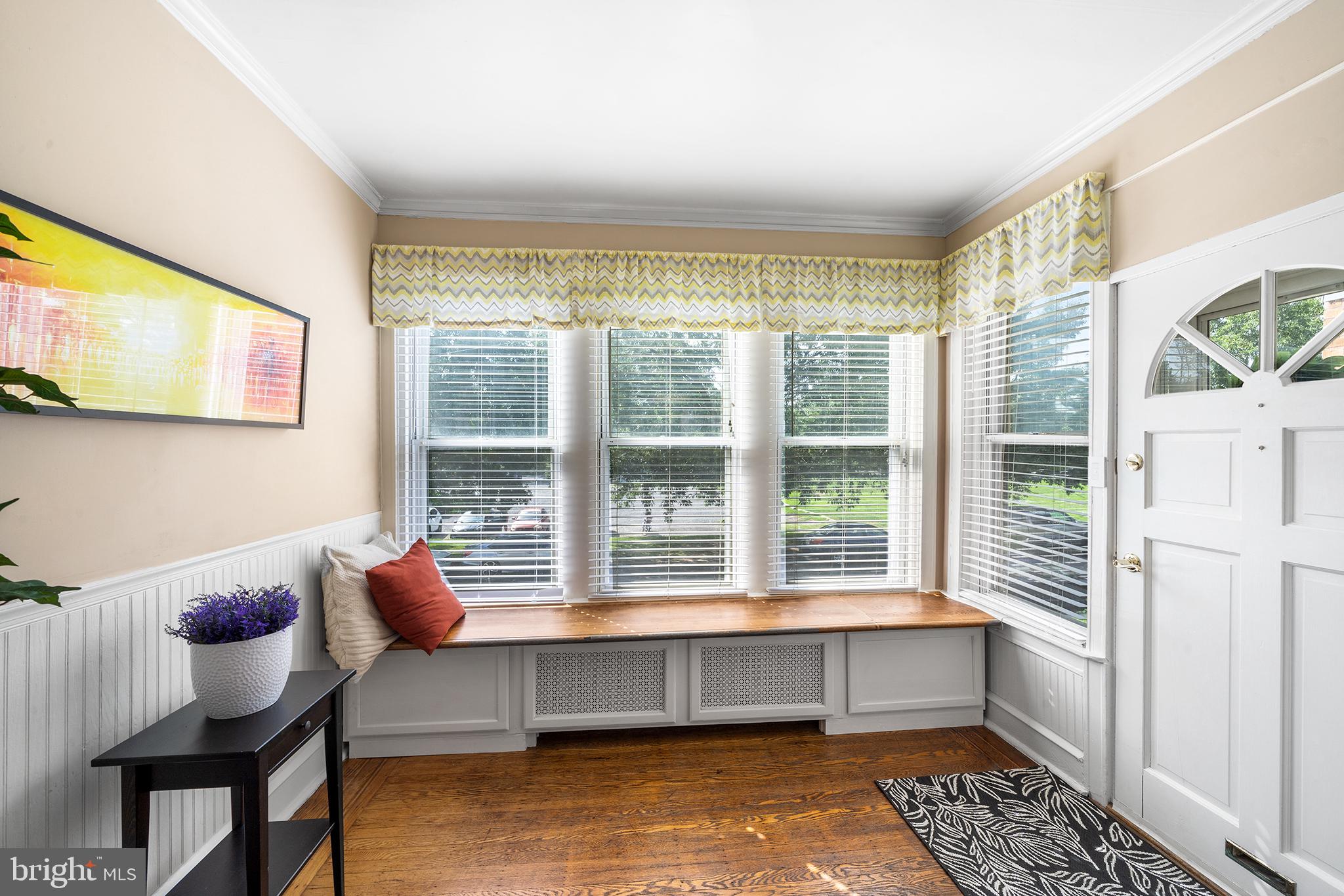 ROXBOROUGH - Residential