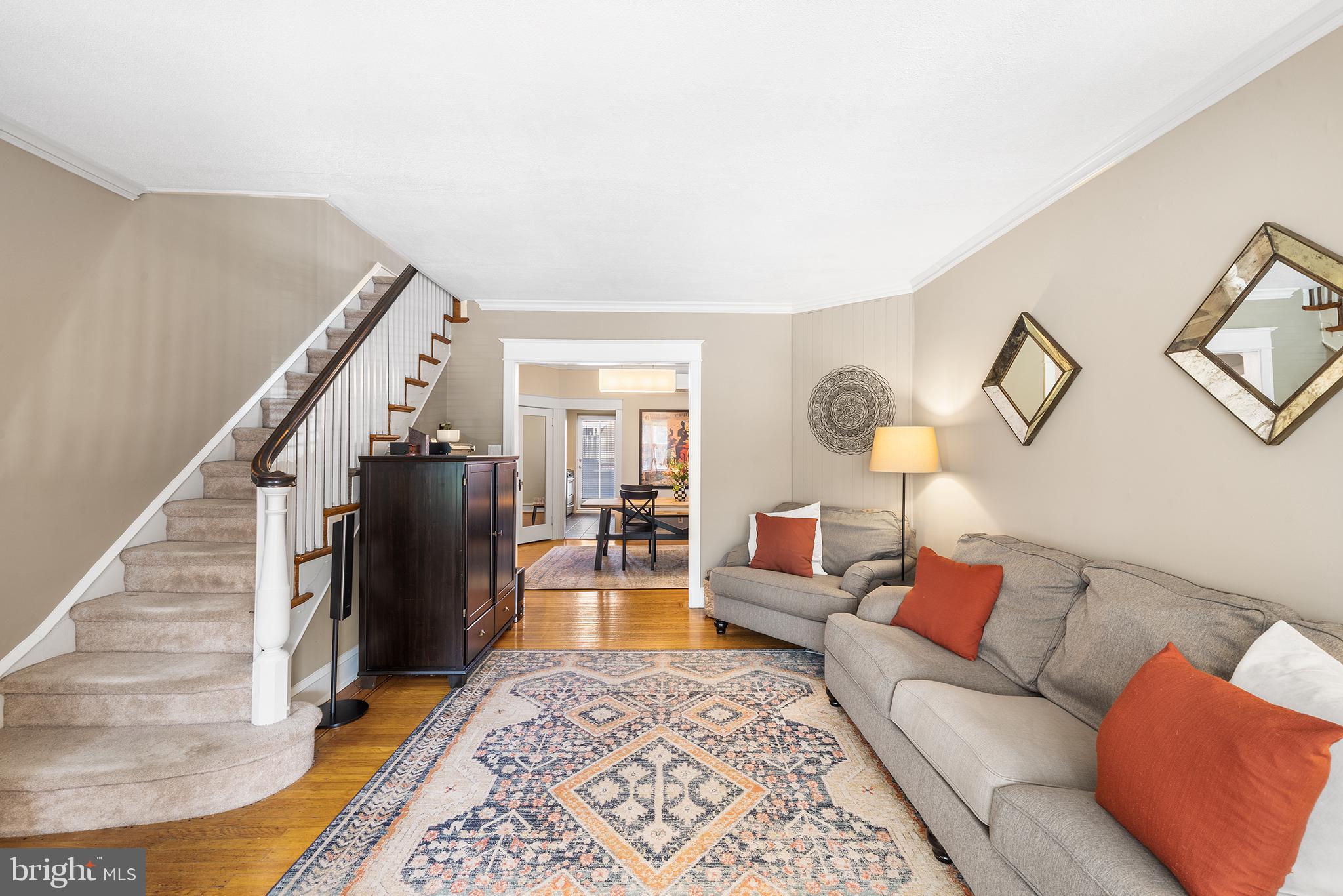 ROXBOROUGH - Residential