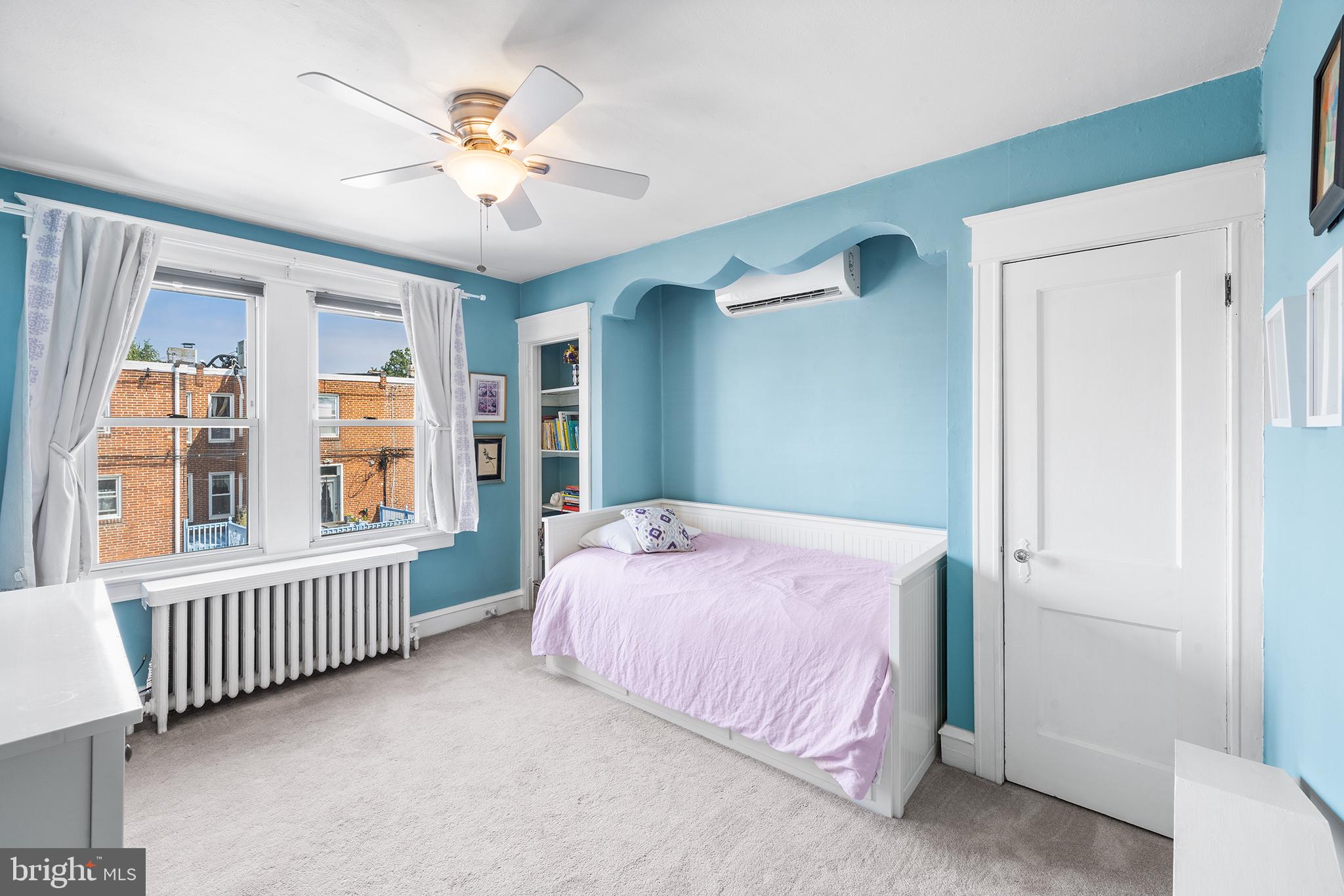 ROXBOROUGH - Residential