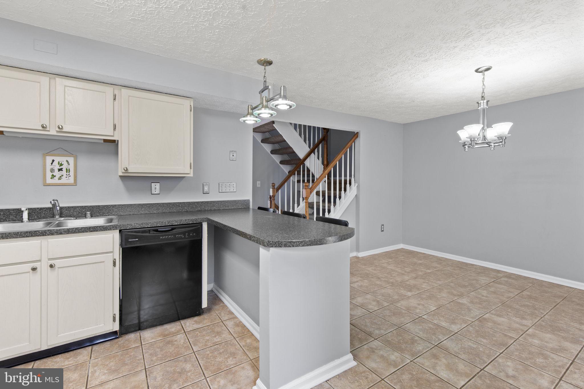 BOX HILL SOUTH - Residential Lease