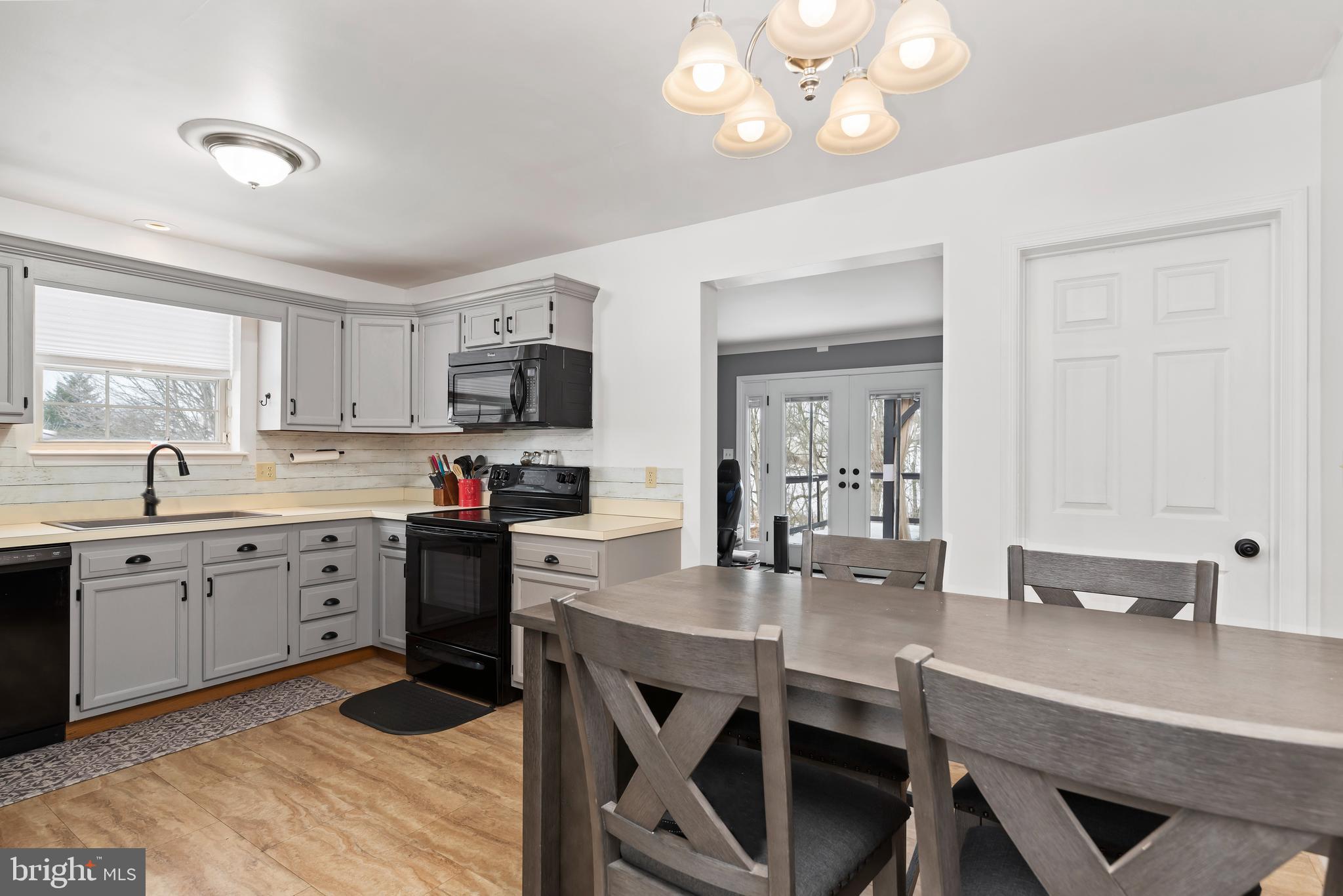 STONEBRIDGE CROSSING - Residential