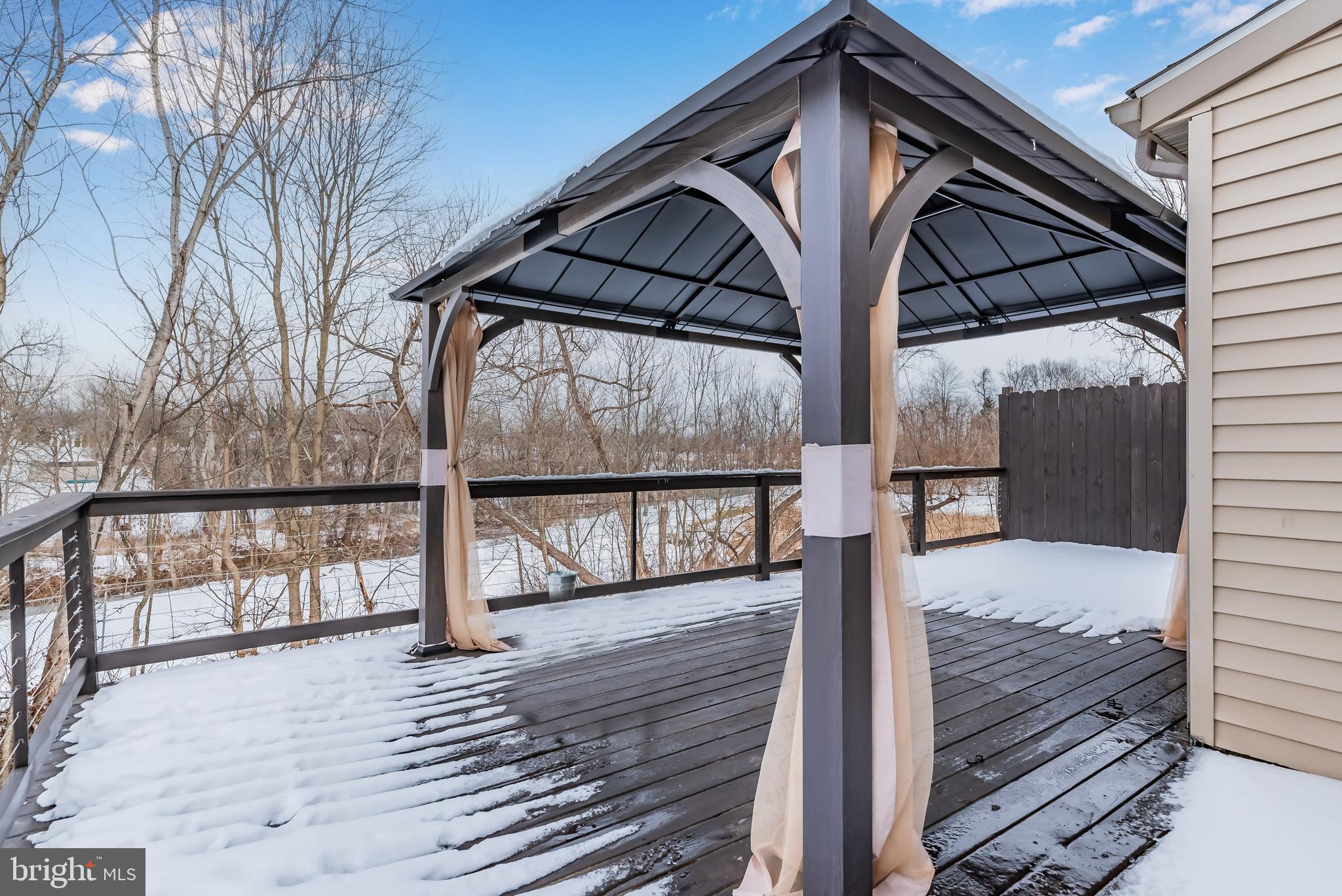 STONEBRIDGE CROSSING - Residential
