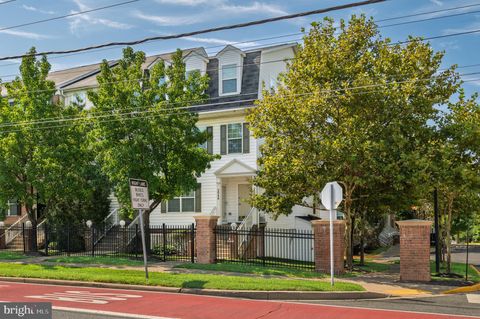 2046 UNIVERSITY BOULEVARD W 12 SILVER SPRING MD 20902
