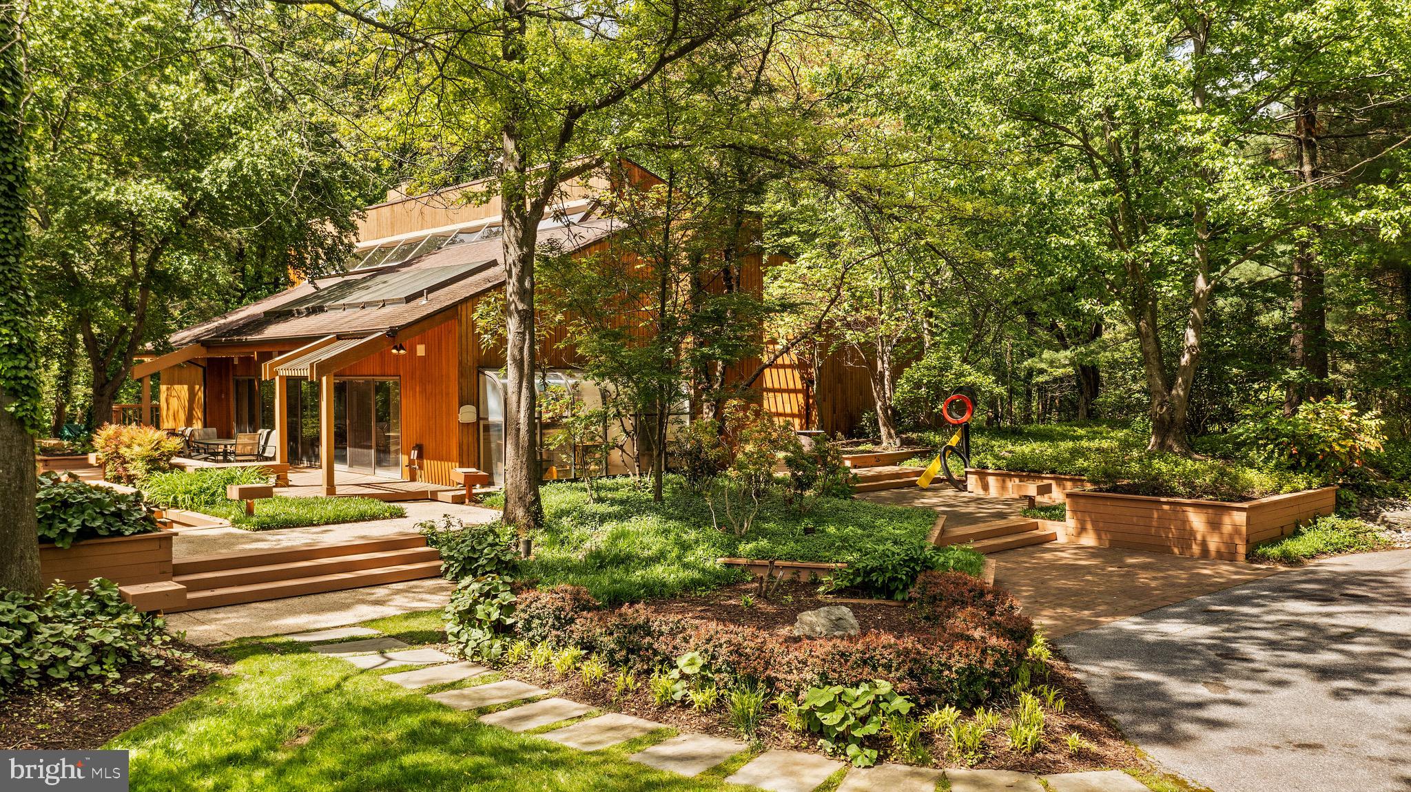 LEISURE HILL - Residential