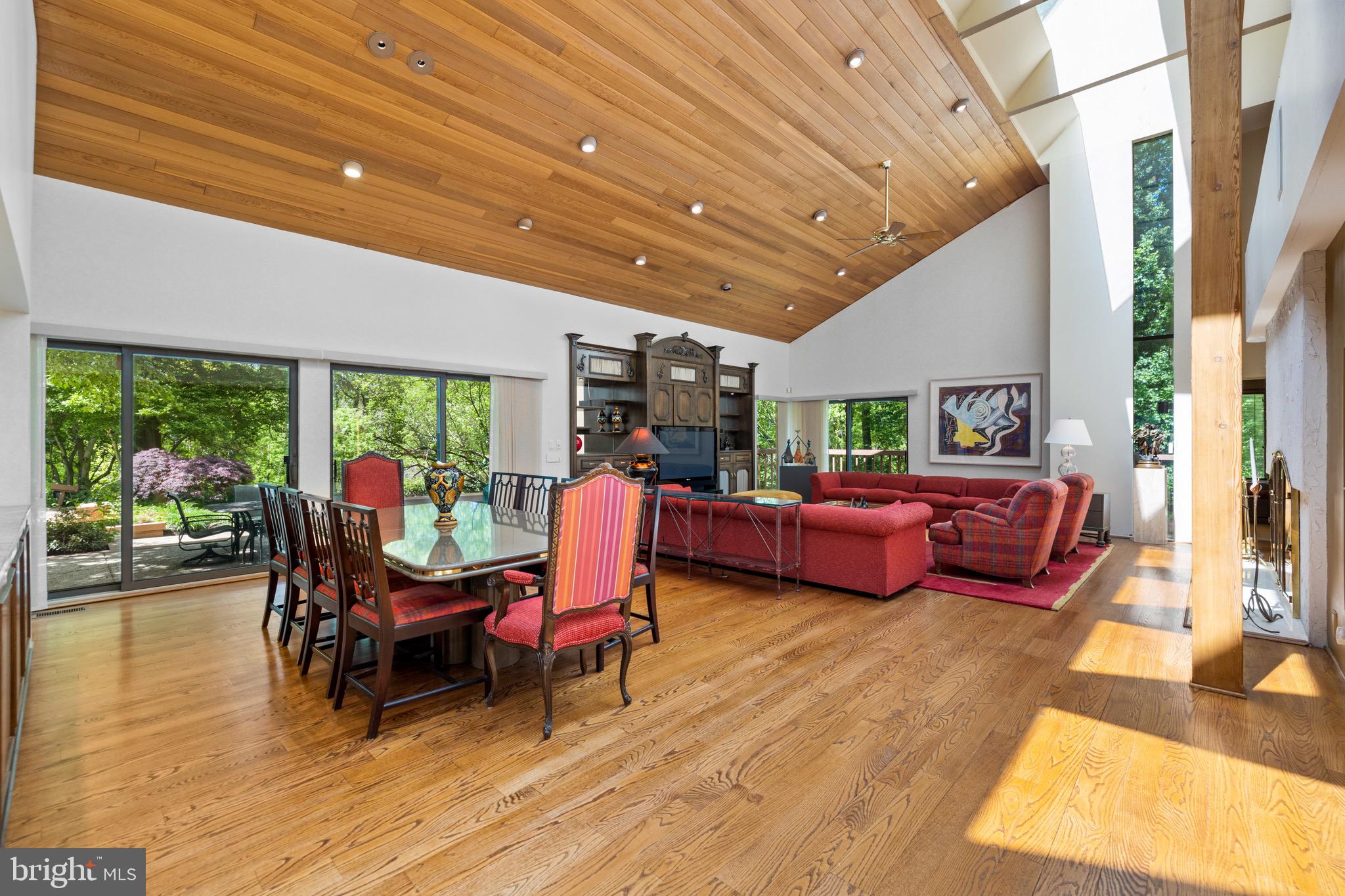 LEISURE HILL - Residential