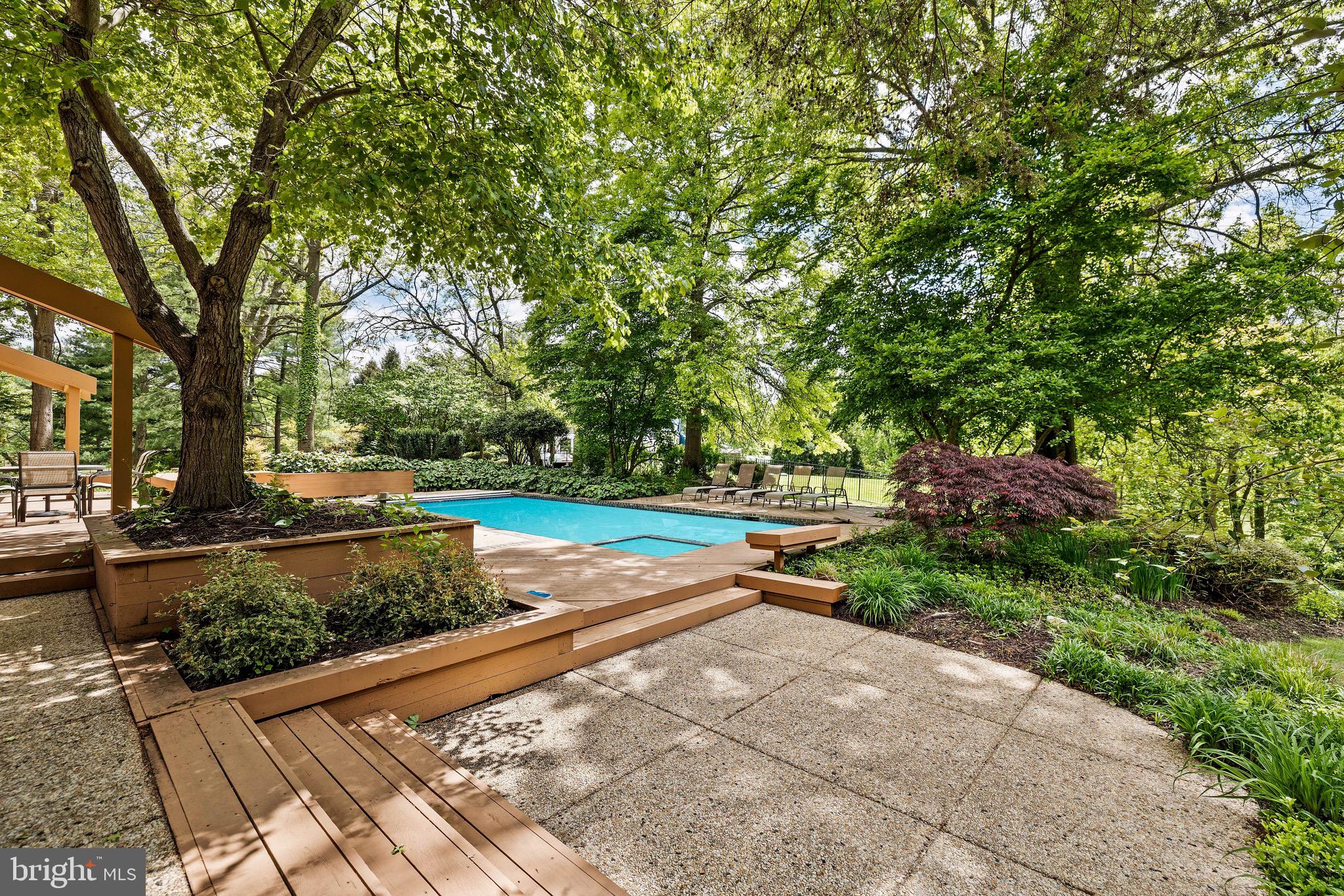 LEISURE HILL - Residential