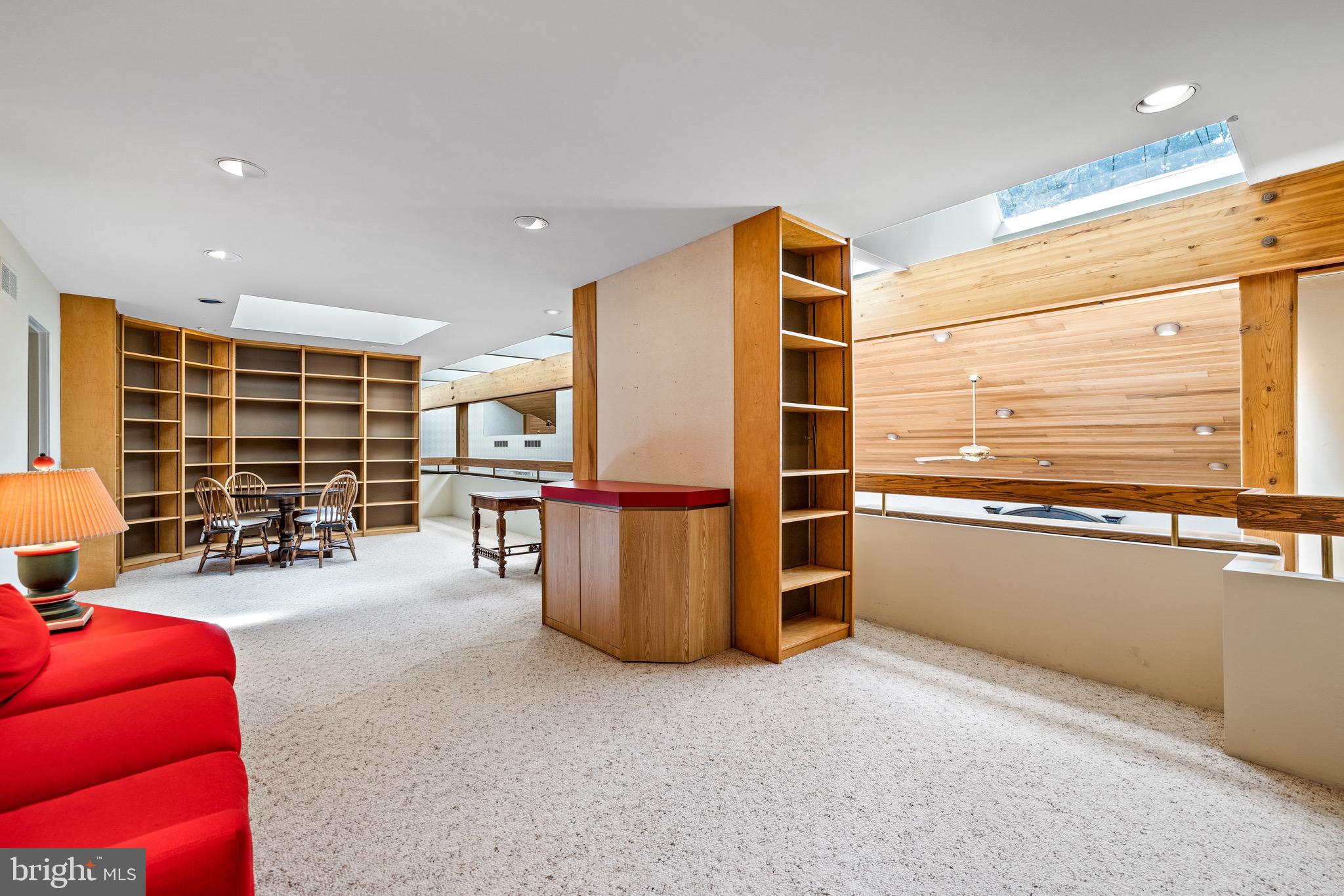 LEISURE HILL - Residential