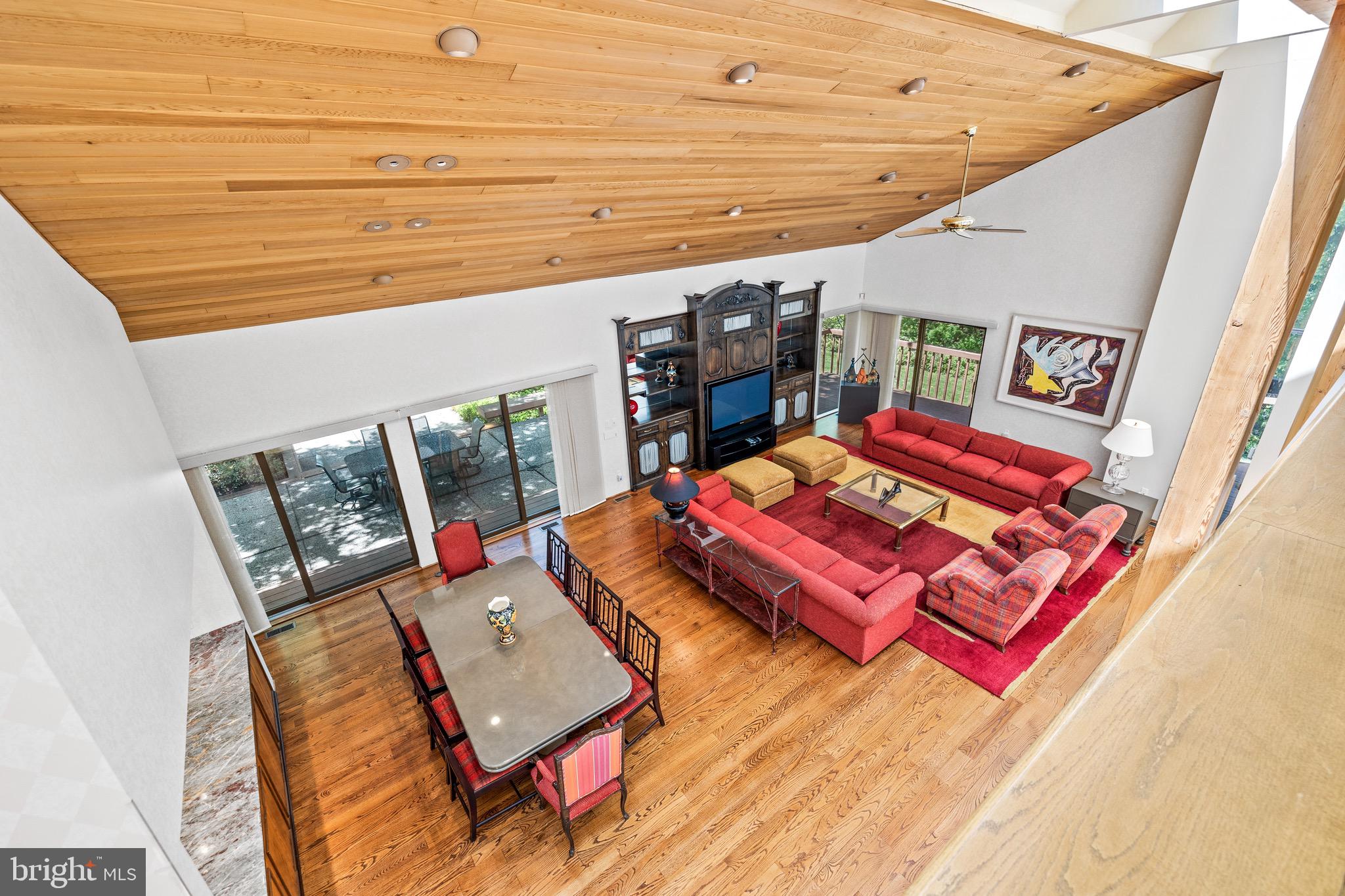 LEISURE HILL - Residential