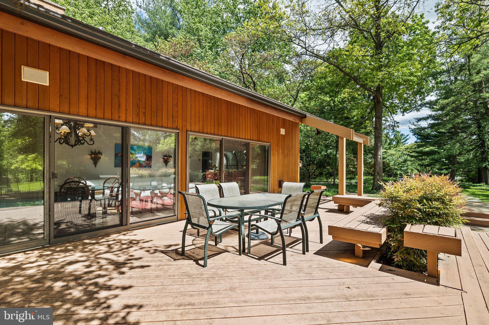 LEISURE HILL - Residential