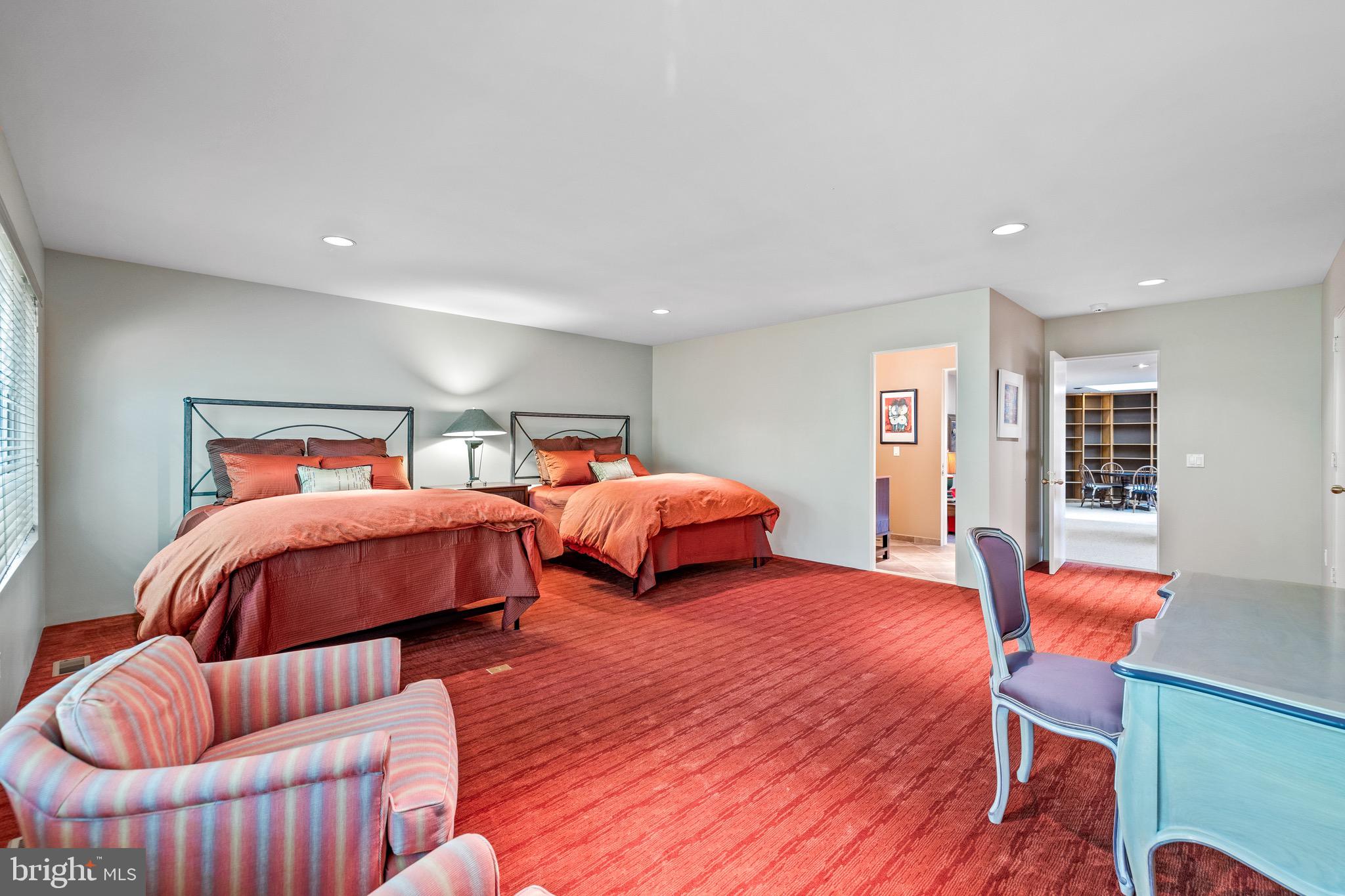 LEISURE HILL - Residential