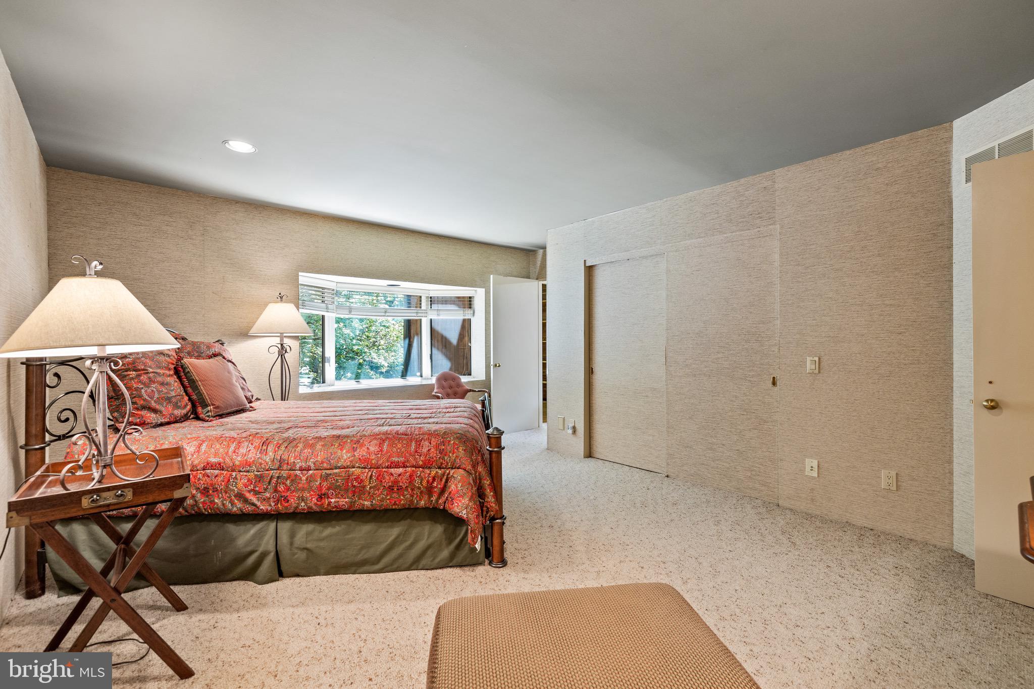 LEISURE HILL - Residential